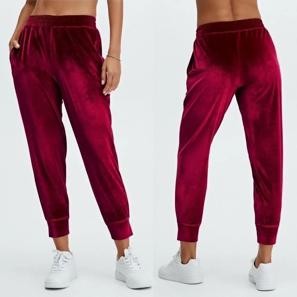 Fabletics Daria Luxe Velour stretch pull on Jogger cherry burgundy red Small